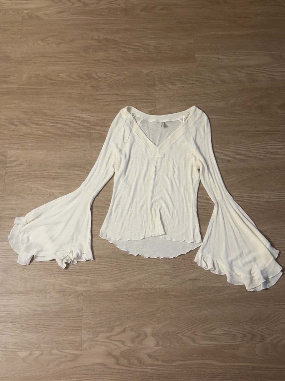 Source Unknown White V-Neck Bell Sleeve Tunic
